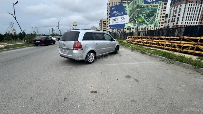 Opel Zafira-7