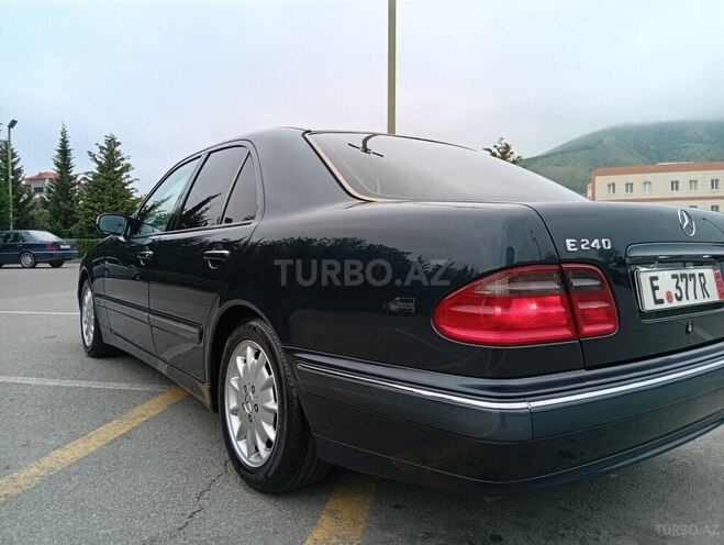 Mercedes E 240-20
