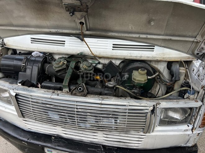 Mercedes 410 D-13