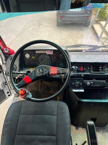 Mercedes 410 D-8