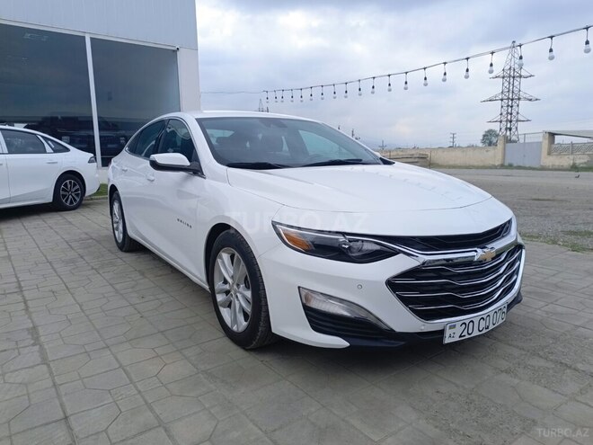 Chevrolet Malibu-8