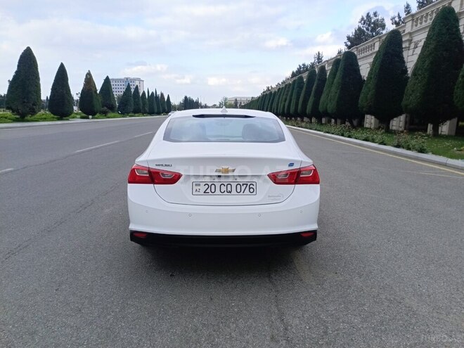 Chevrolet Malibu-12