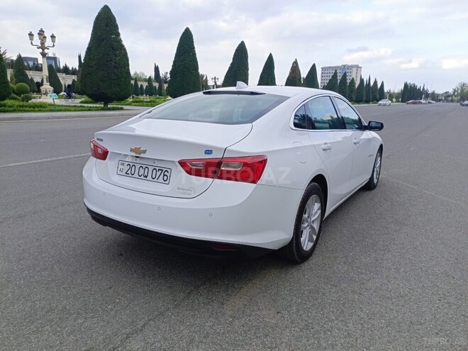 Chevrolet Malibu-13
