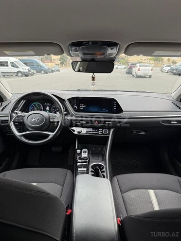 Hyundai Sonata-3