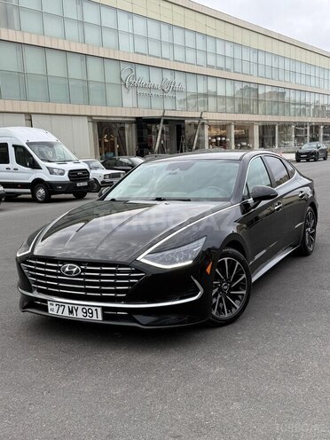 Hyundai Sonata-1