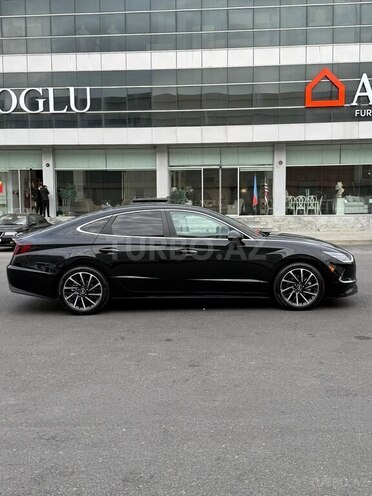 Hyundai Sonata-6