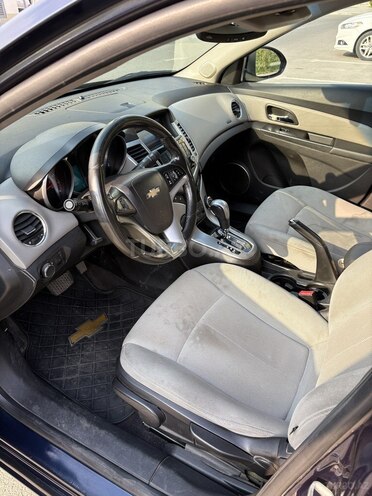 Chevrolet Cruze-9