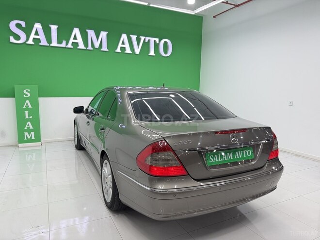 Mercedes E 200-4
