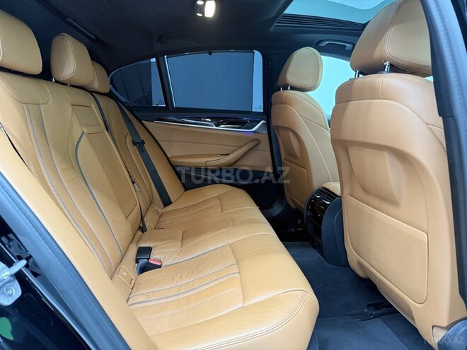 BMW 530-12