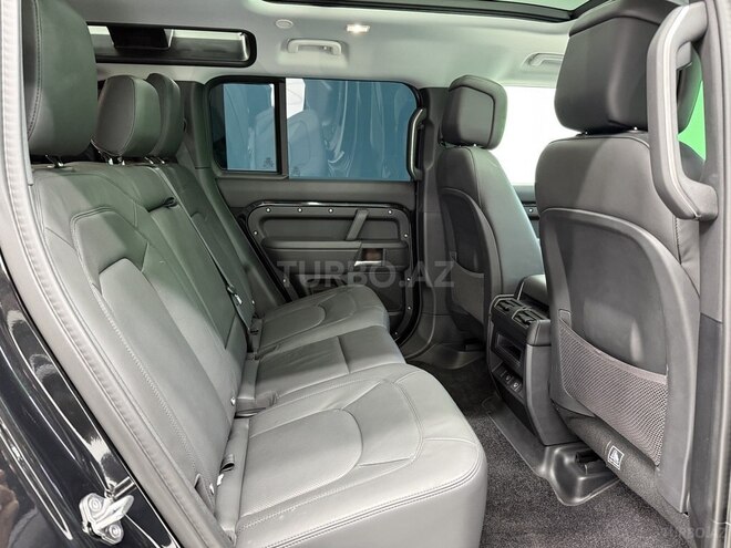 Land Rover Defender-12