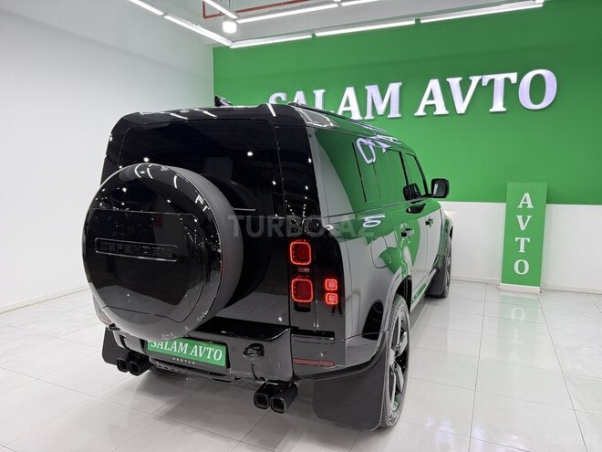 Land Rover Defender-4