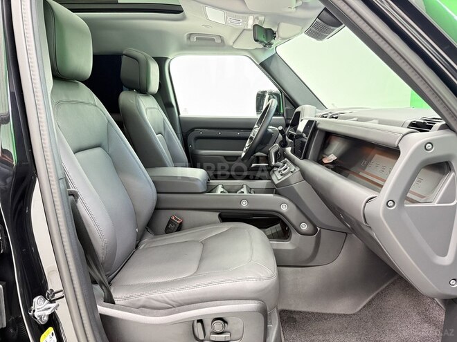 Land Rover Defender-11