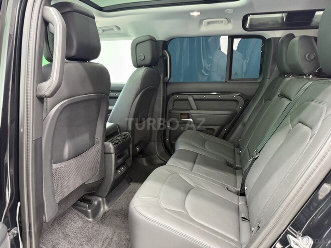 Land Rover Defender-13