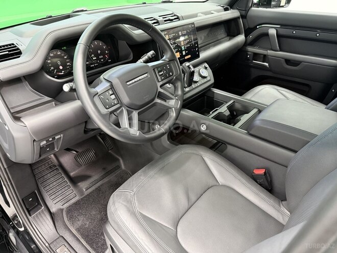 Land Rover Defender-8