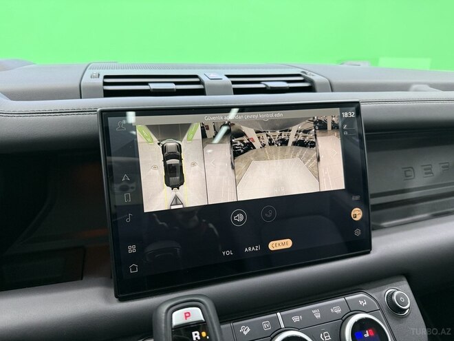 Land Rover Defender-14