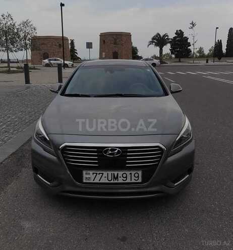 Hyundai Sonata-5