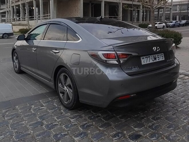Hyundai Sonata-9
