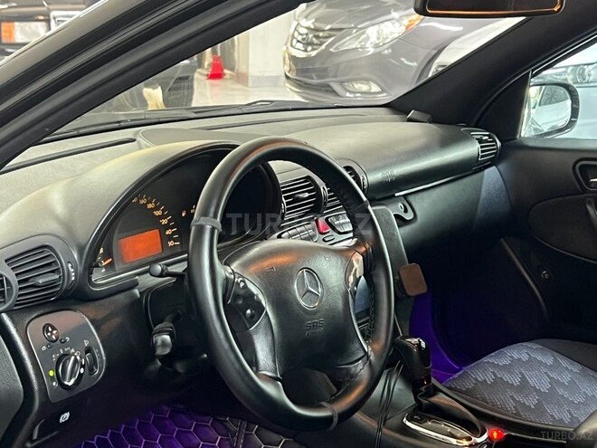 Mercedes C 240-34