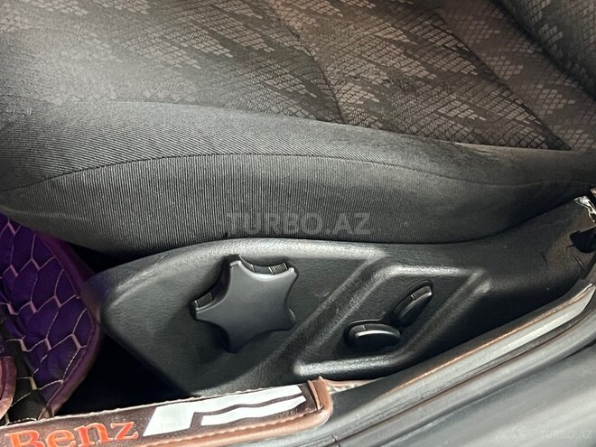 Mercedes C 240-38