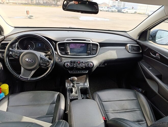 Kia Sorento-4