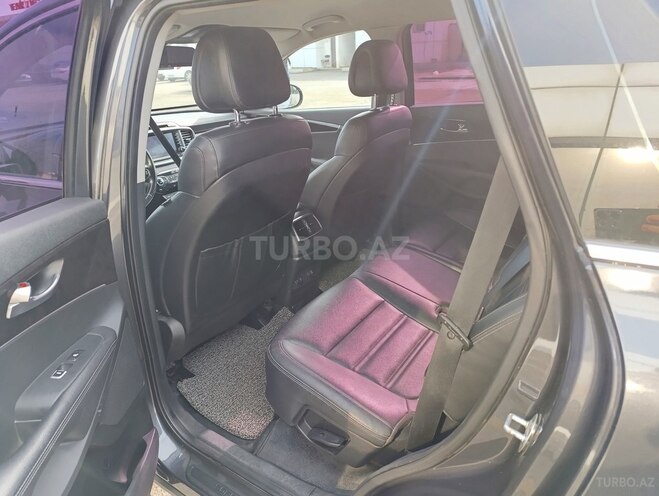Kia Sorento-6