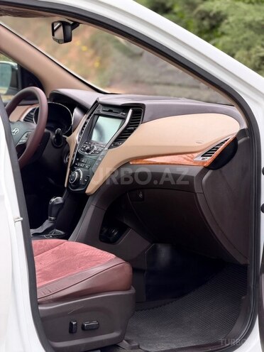 Hyundai Santa Fe-14
