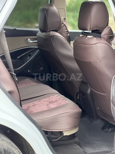 Hyundai Santa Fe-20