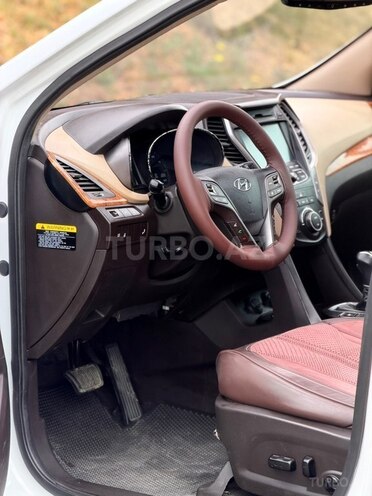 Hyundai Santa Fe-13