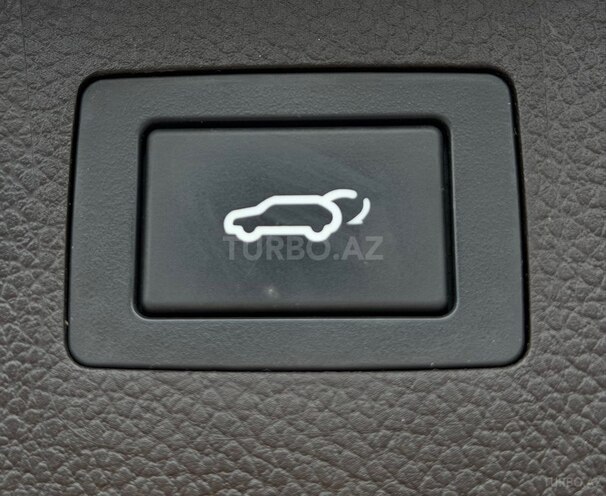 Hyundai Santa Fe-21