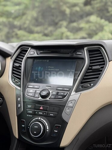 Hyundai Santa Fe-16