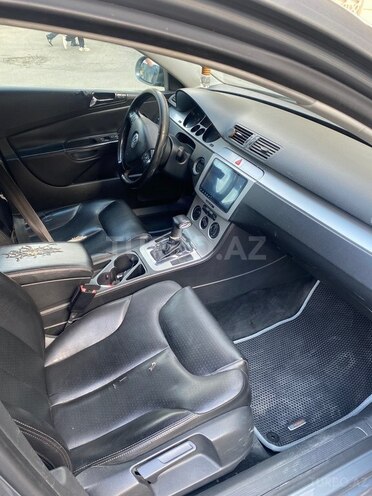 Volkswagen Passat-8