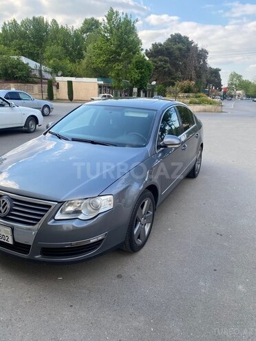 Volkswagen Passat-2