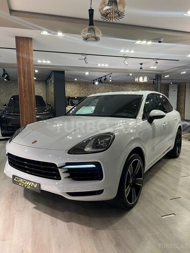 Porsche Cayenne-4