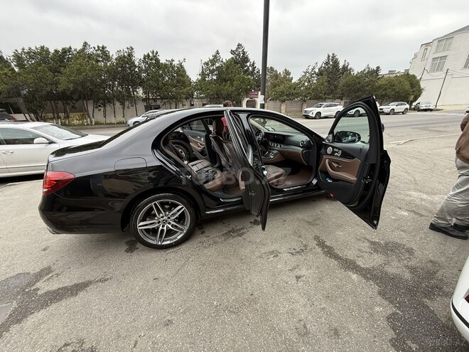 Mercedes E 300-3