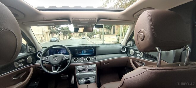Mercedes E 300-6