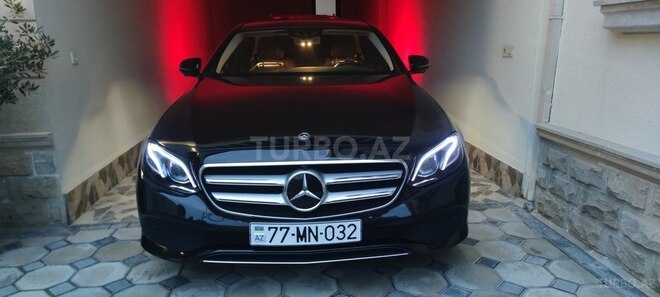 Mercedes E 300-7