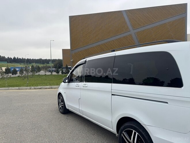 Mercedes V 250-4