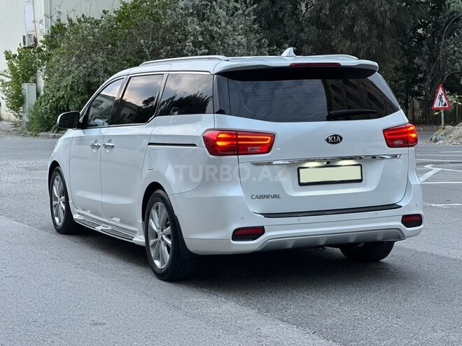 Kia Carnival 2018, 225,900 km - 2.2 l - Bakı