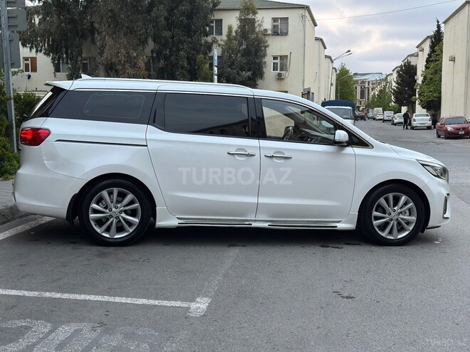 Kia Carnival 2018, 225,900 km - 2.2 l - Bakı