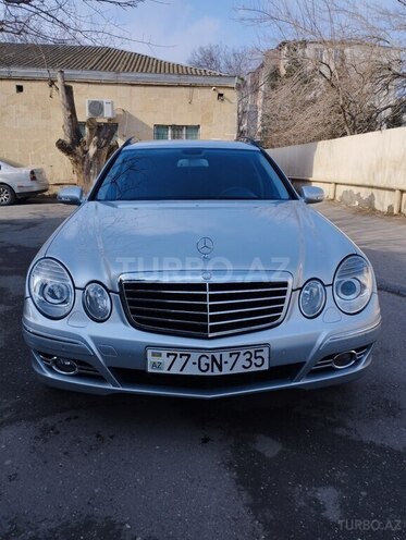 Mercedes E 200-1