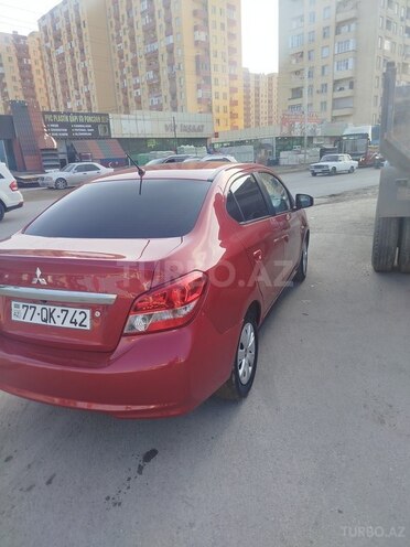 Mitsubishi Mirage-7