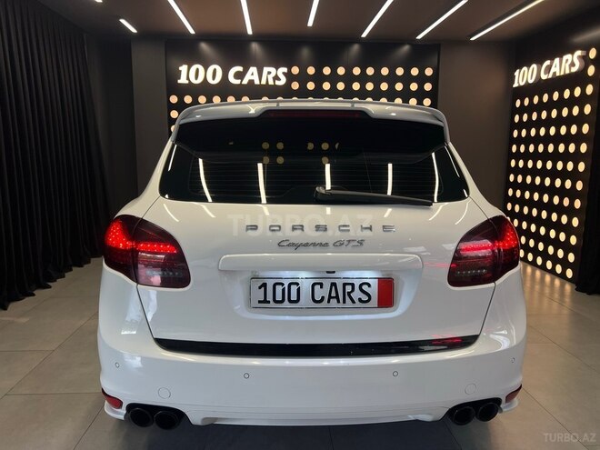 Porsche Cayenne GTS-5