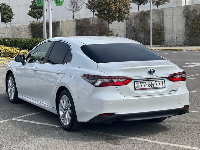 Toyota Camry-6