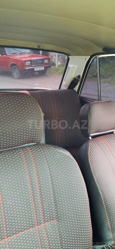 LADA (VAZ) 2106-7