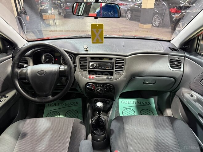 Kia Rio-13
