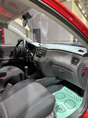 Kia Rio-11