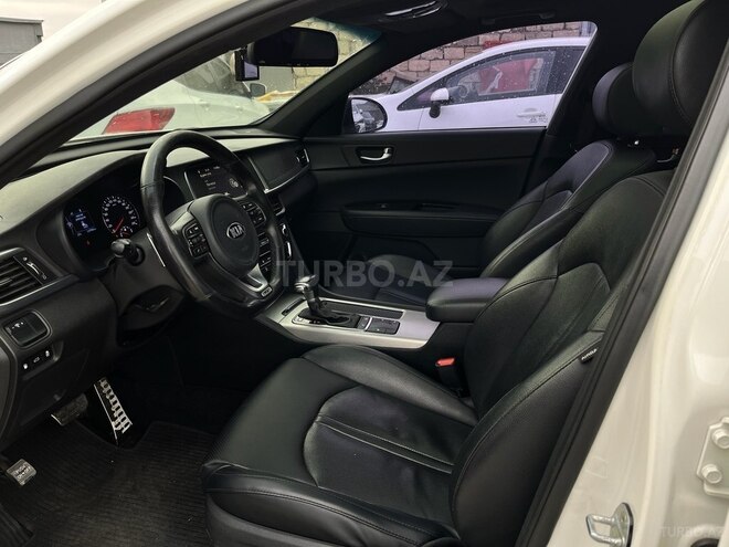 Kia K5-14