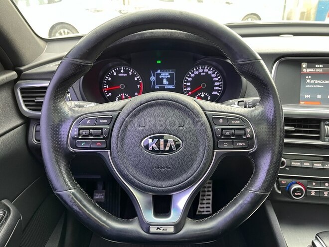 Kia K5-3