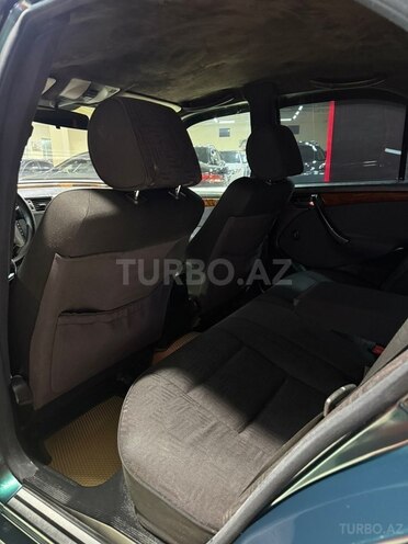 Mercedes C 240-12