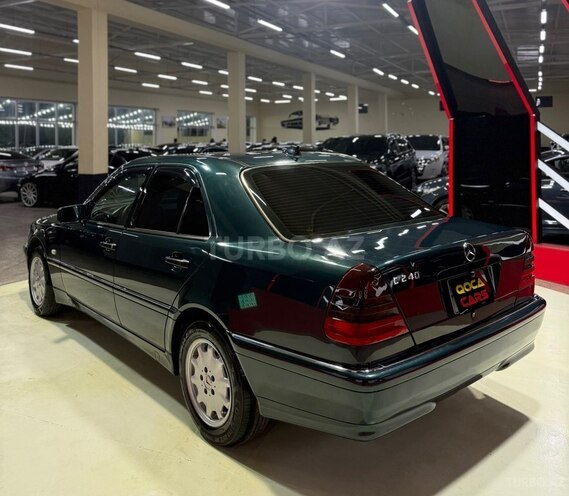 Mercedes C 240-6